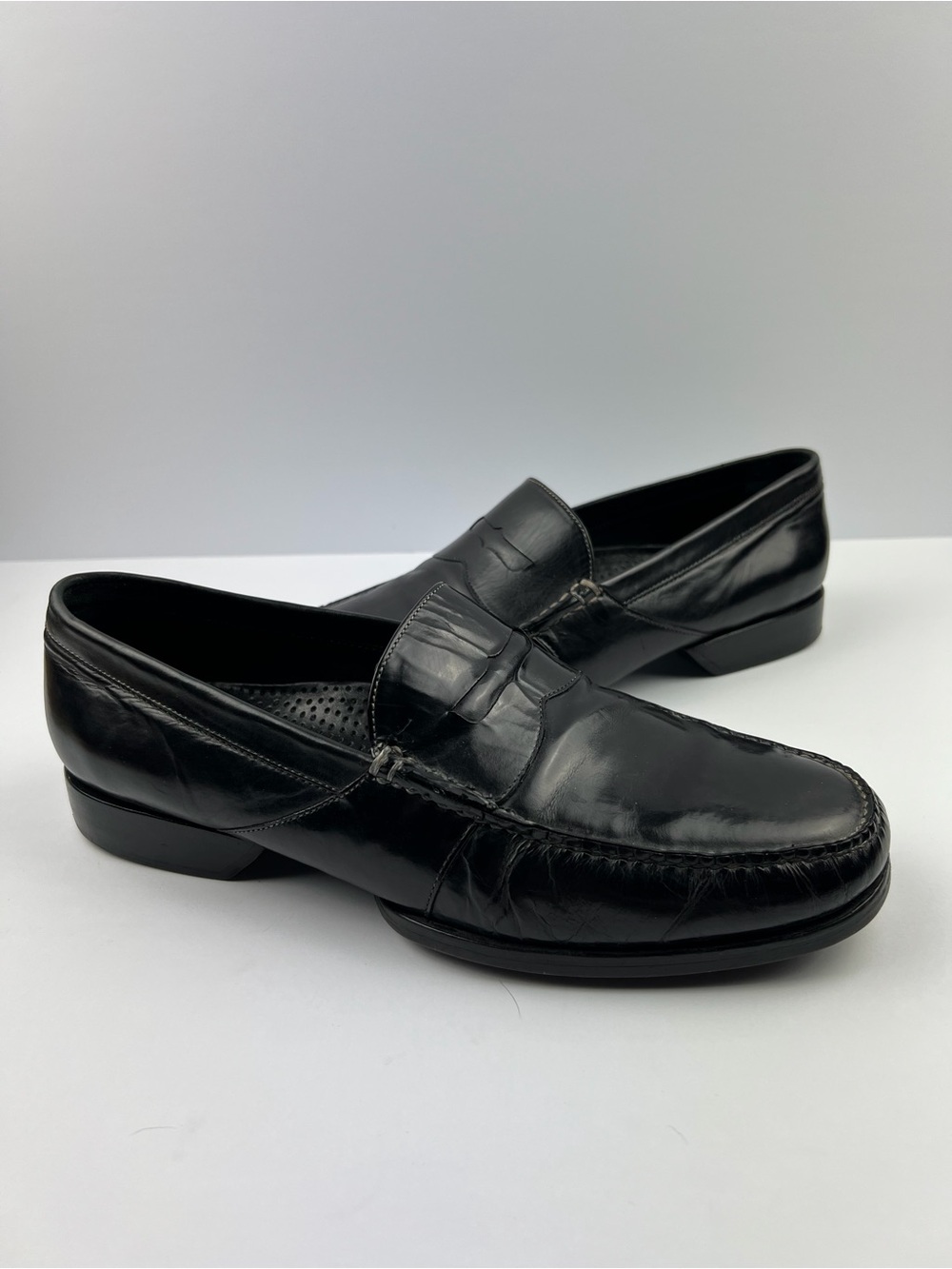 Vintage Cole Haan Mens Genuine Black Leather Slip On Loafers Size 10.5 M